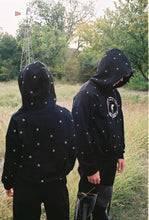 Load image into Gallery viewer, Dé Visíon eyelet hoodie
